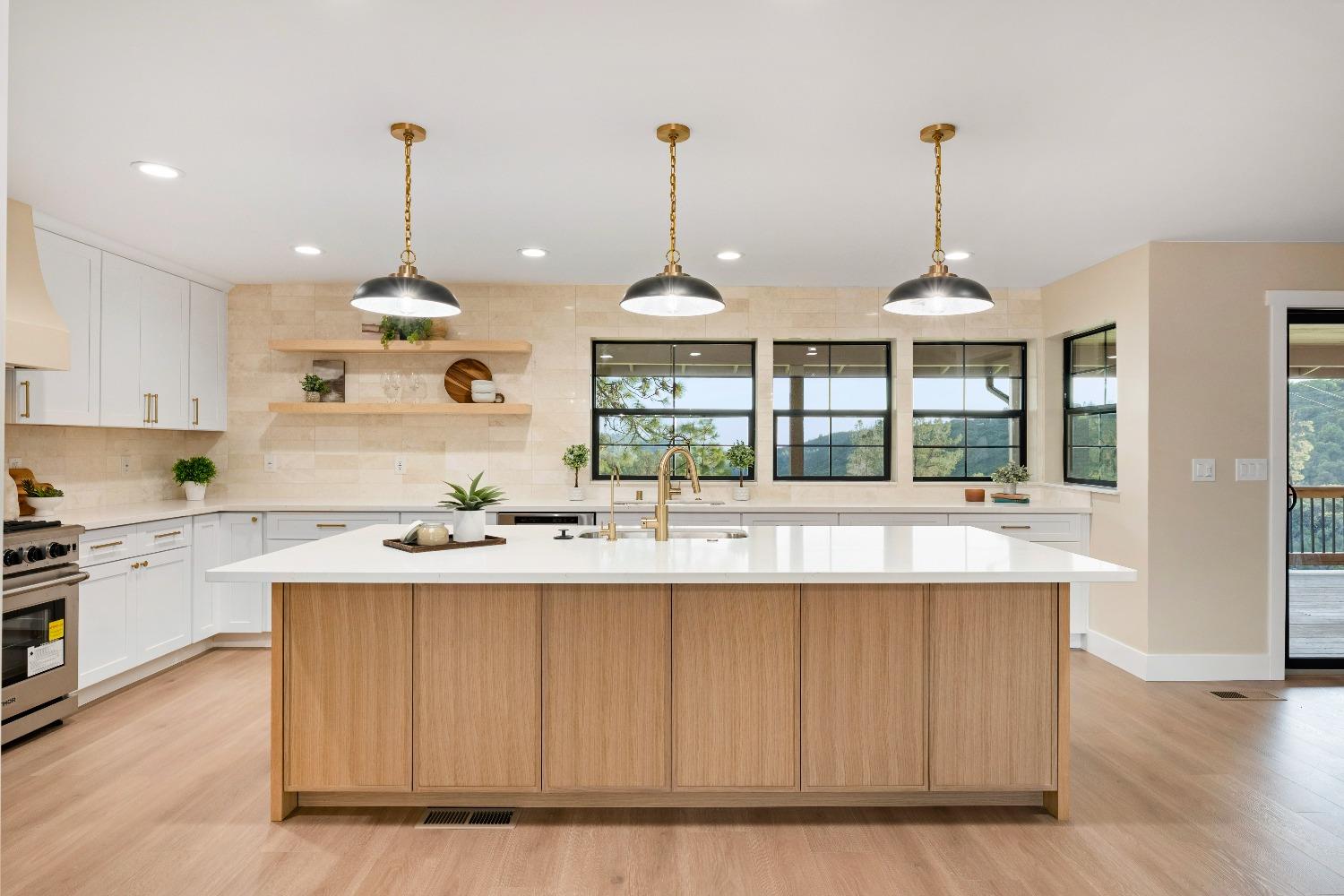 Detail Gallery Image 8 of 76 For 3604 Concept Mountain Ct, El Dorado,  CA 95623 - 5 Beds | 5 Baths