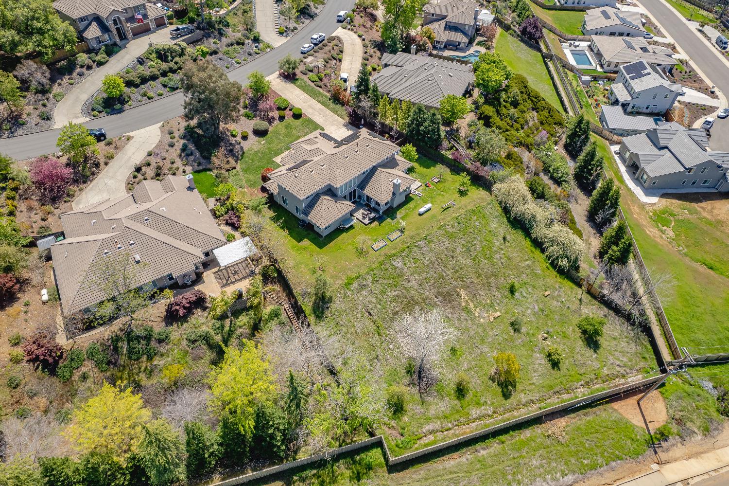 Detail Gallery Image 7 of 85 For 3521 Foxmore Ln, Rescue,  CA 95672 - 5 Beds | 3/1 Baths