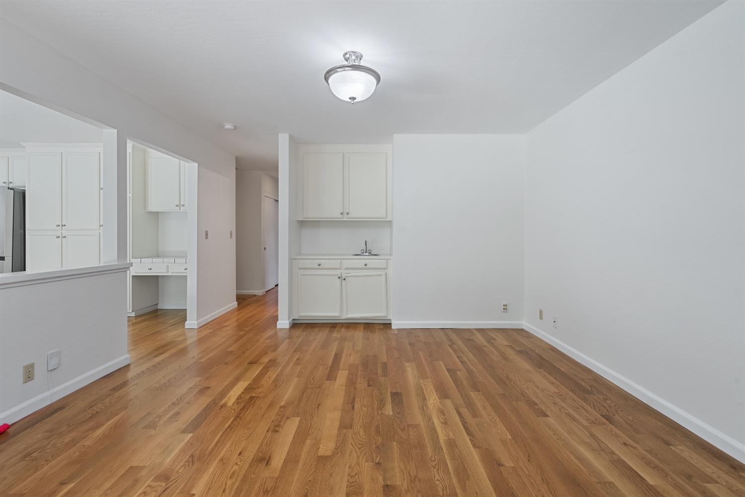 Detail Gallery Image 42 of 86 For 1365 Bright Oaks Ct, Los Altos,  CA 94024 - 4 Beds | 2 Baths
