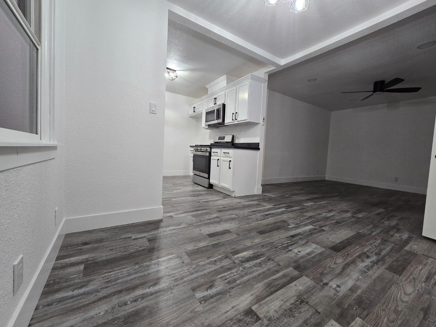 Detail Gallery Image 9 of 21 For 730 E Clay St, Stockton,  CA 95206 - 3 Beds | 1 Baths
