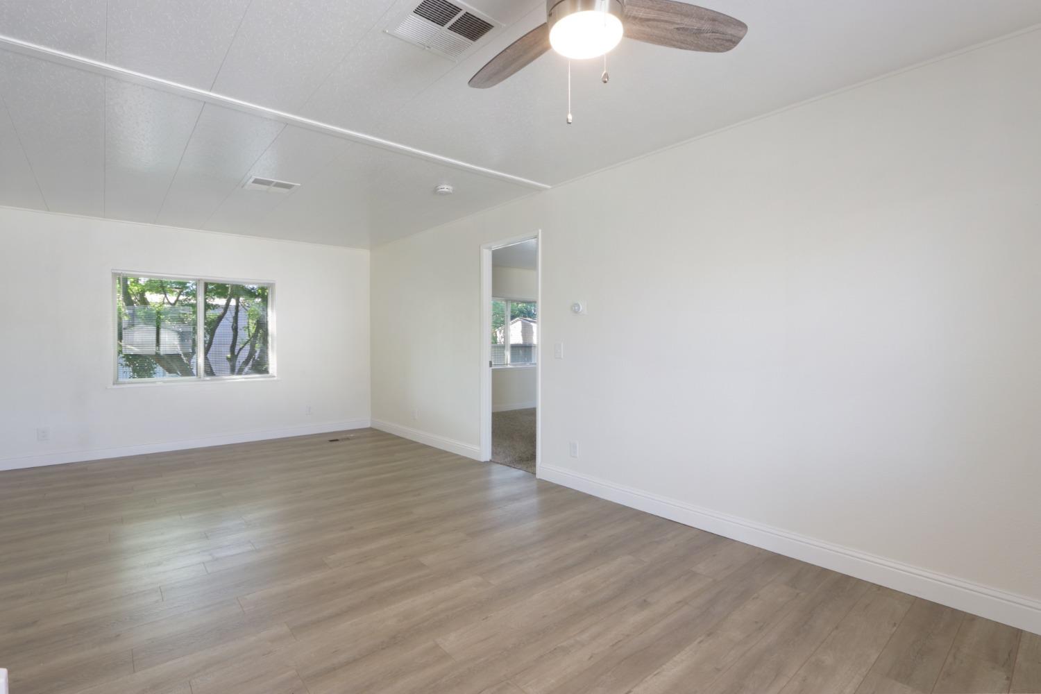 Detail Gallery Image 11 of 41 For 3126 Tory Ln 86, Sacramento,  CA 95827 - 3 Beds | 2 Baths