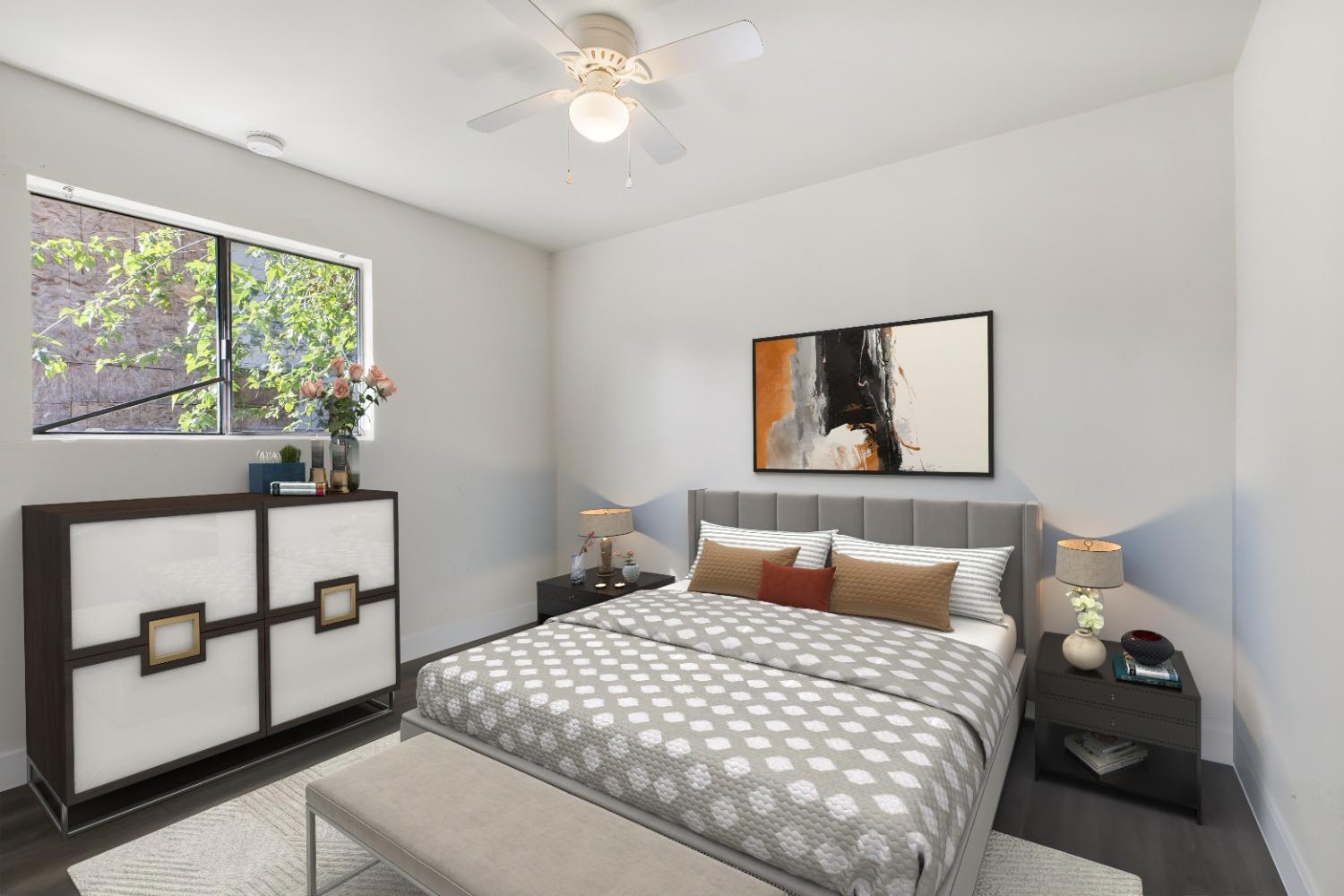 Detail Gallery Image 3 of 13 For 2121 S Lincoln St, Stockton,  CA 95206 - 3 Beds | 2 Baths