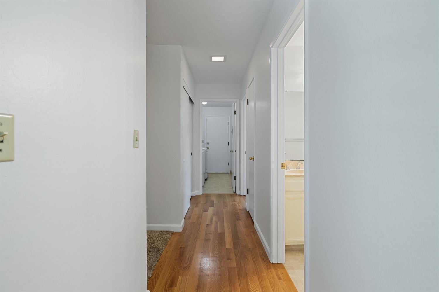 Detail Gallery Image 44 of 86 For 1365 Bright Oaks Ct, Los Altos,  CA 94024 - 4 Beds | 2 Baths