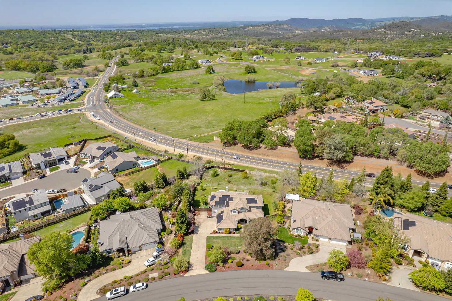 Detail Gallery Image 14 of 85 For 3521 Foxmore Ln, Rescue,  CA 95672 - 5 Beds | 3/1 Baths