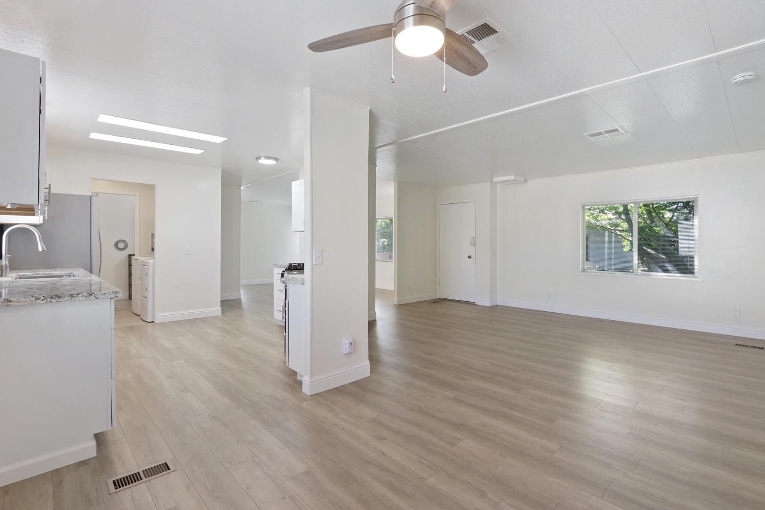Detail Gallery Image 13 of 41 For 3126 Tory Ln 86, Sacramento,  CA 95827 - 3 Beds | 2 Baths