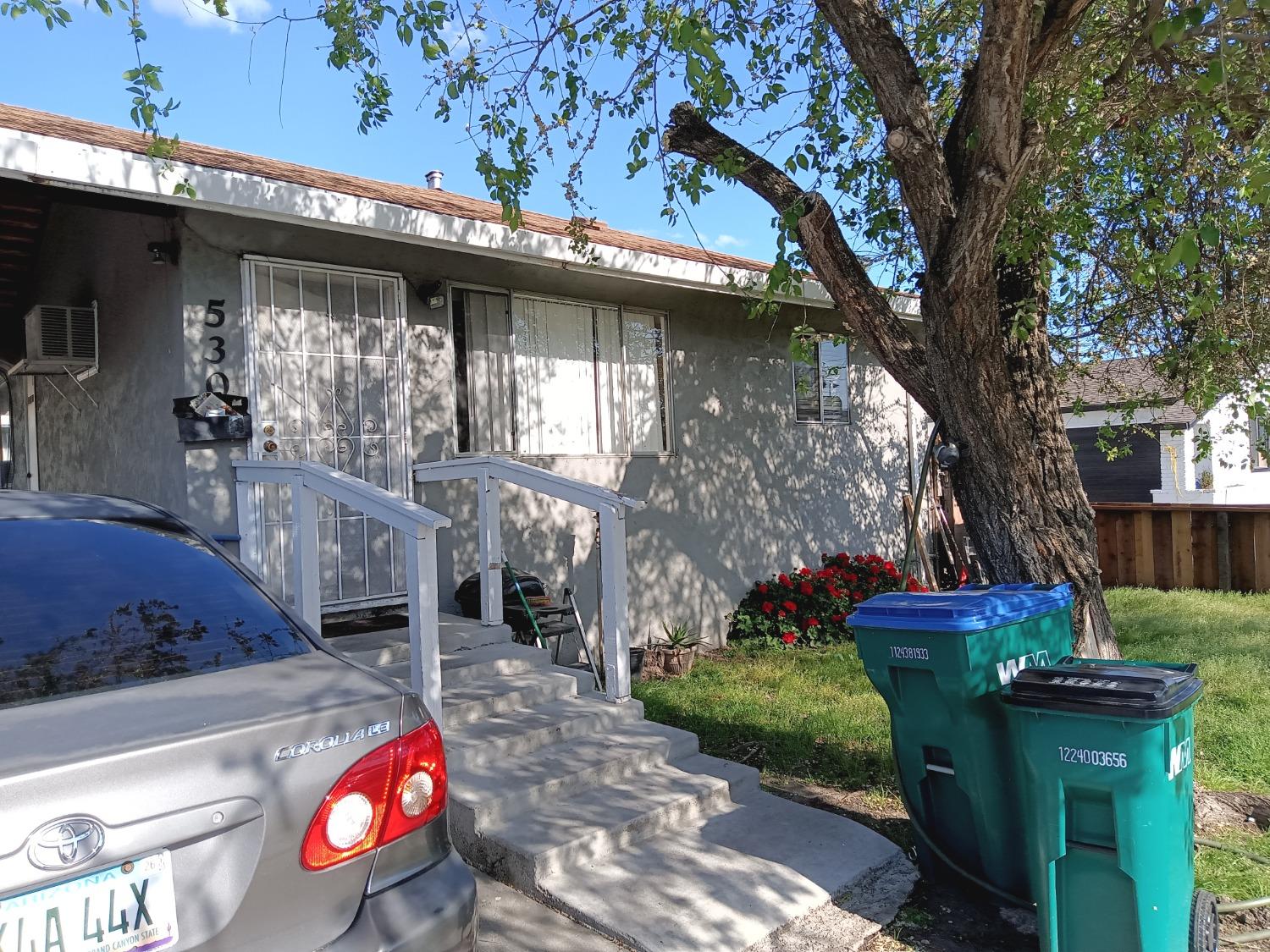 N Gratton Avenue, Stockton, California image 9