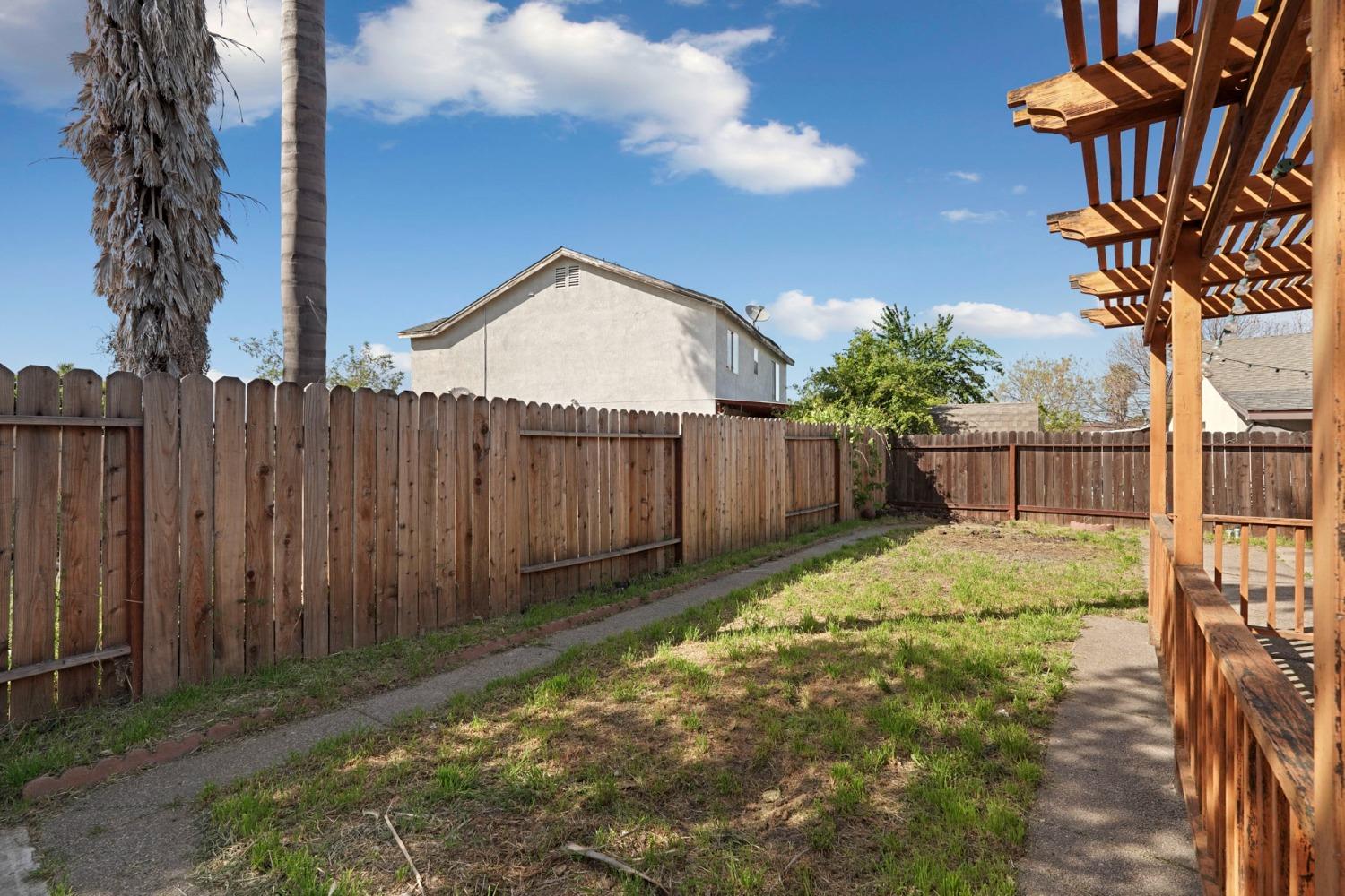 Detail Gallery Image 41 of 42 For 2755 Spring Hill Dr, Stockton,  CA 95206 - 3 Beds | 2 Baths