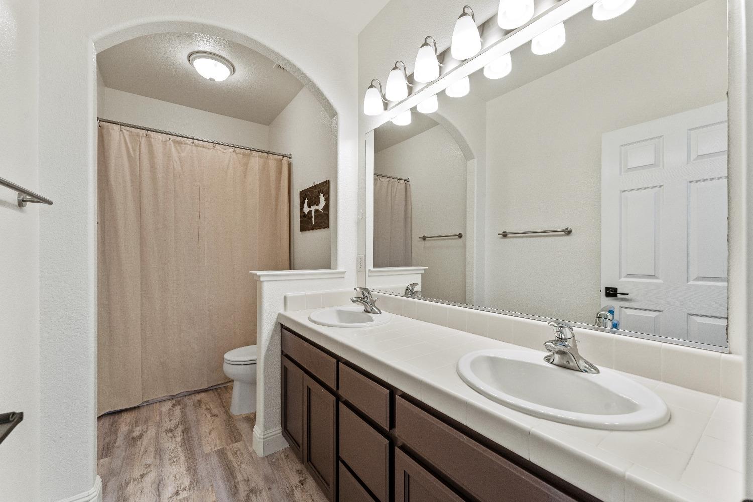 Detail Gallery Image 39 of 85 For 3521 Foxmore Ln, Rescue,  CA 95672 - 5 Beds | 3/1 Baths