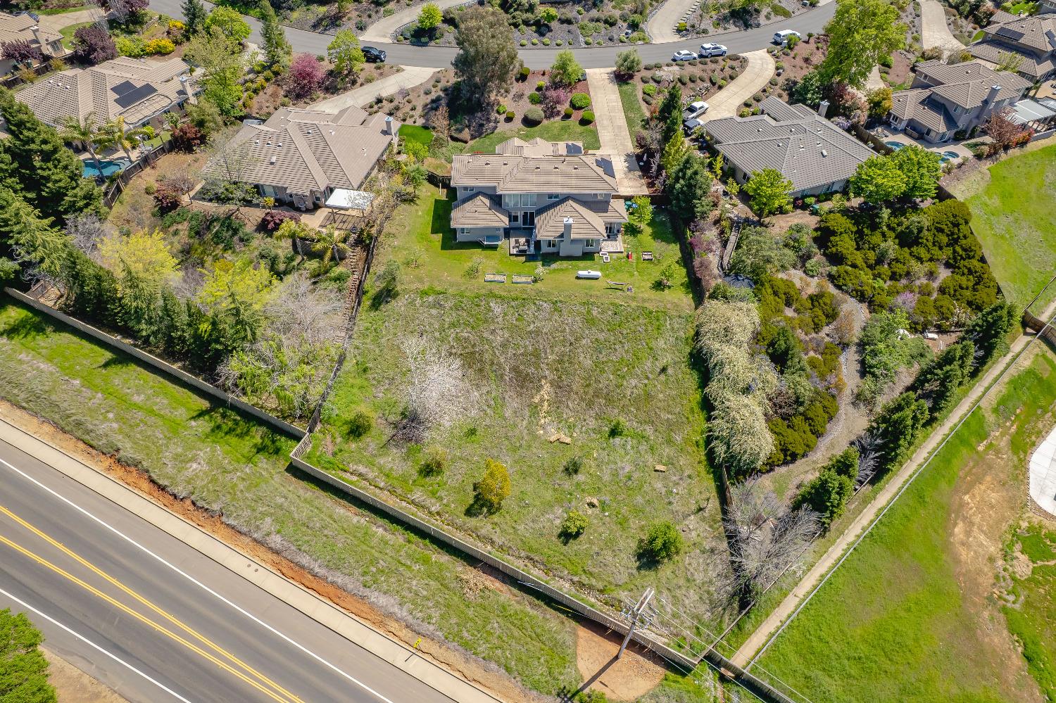 Detail Gallery Image 9 of 85 For 3521 Foxmore Ln, Rescue,  CA 95672 - 5 Beds | 3/1 Baths