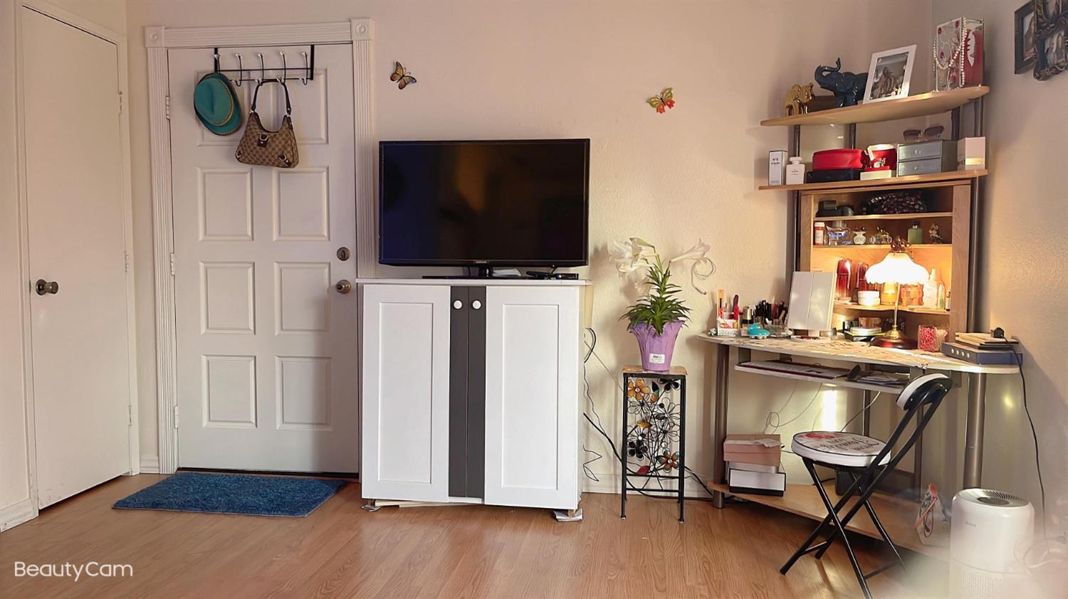 Detail Gallery Image 2 of 21 For 3701 Colonial Dr #68,  Modesto,  CA 95356 - 1 Beds | 1 Baths