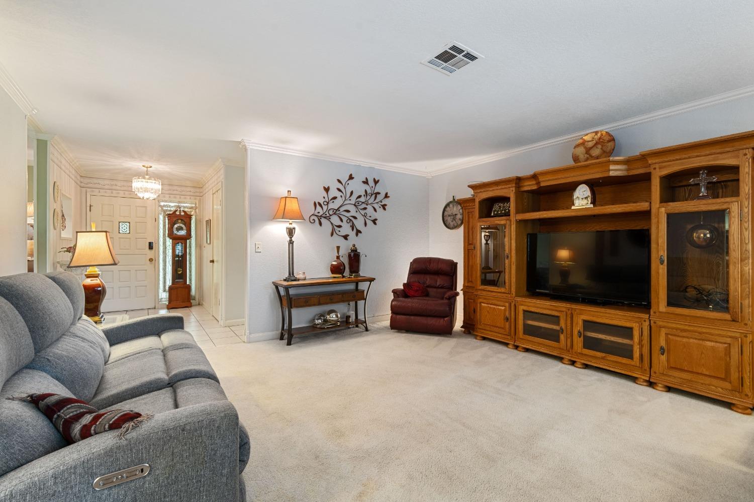 Detail Gallery Image 9 of 82 For 317 Dorado Ln, Modesto,  CA 95356 - 3 Beds | 2 Baths