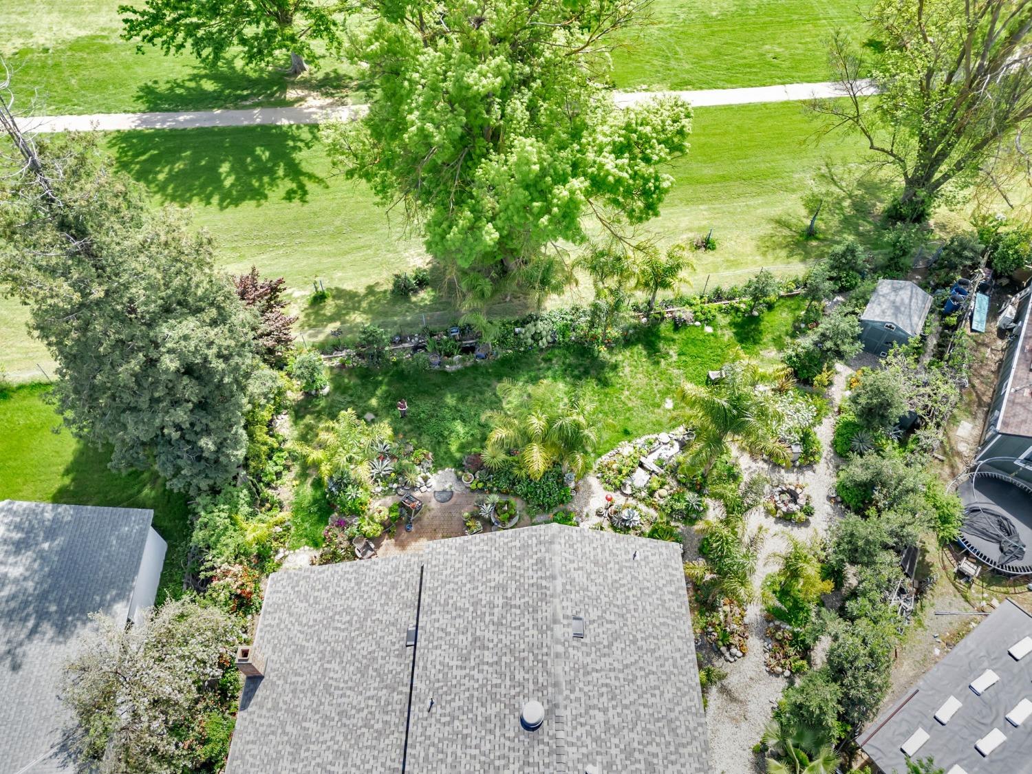 Detail Gallery Image 68 of 68 For 4332 Oxwood Dr, Sacramento,  CA 95826 - 4 Beds | 2/1 Baths