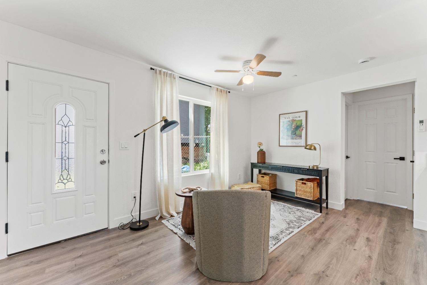 Detail Gallery Image 36 of 65 For 4017 Broadway, Sacramento,  CA 95817 - 4 Beds | 3/1 Baths