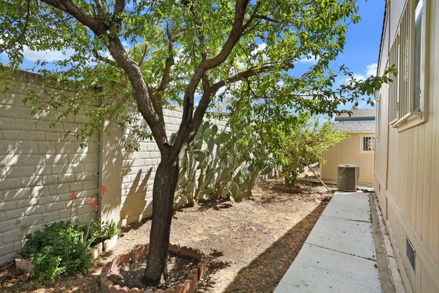 Detail Gallery Image 38 of 42 For 6706 Tam O Shanter Dr 96, Stockton,  CA 95210 - 3 Beds | 2 Baths