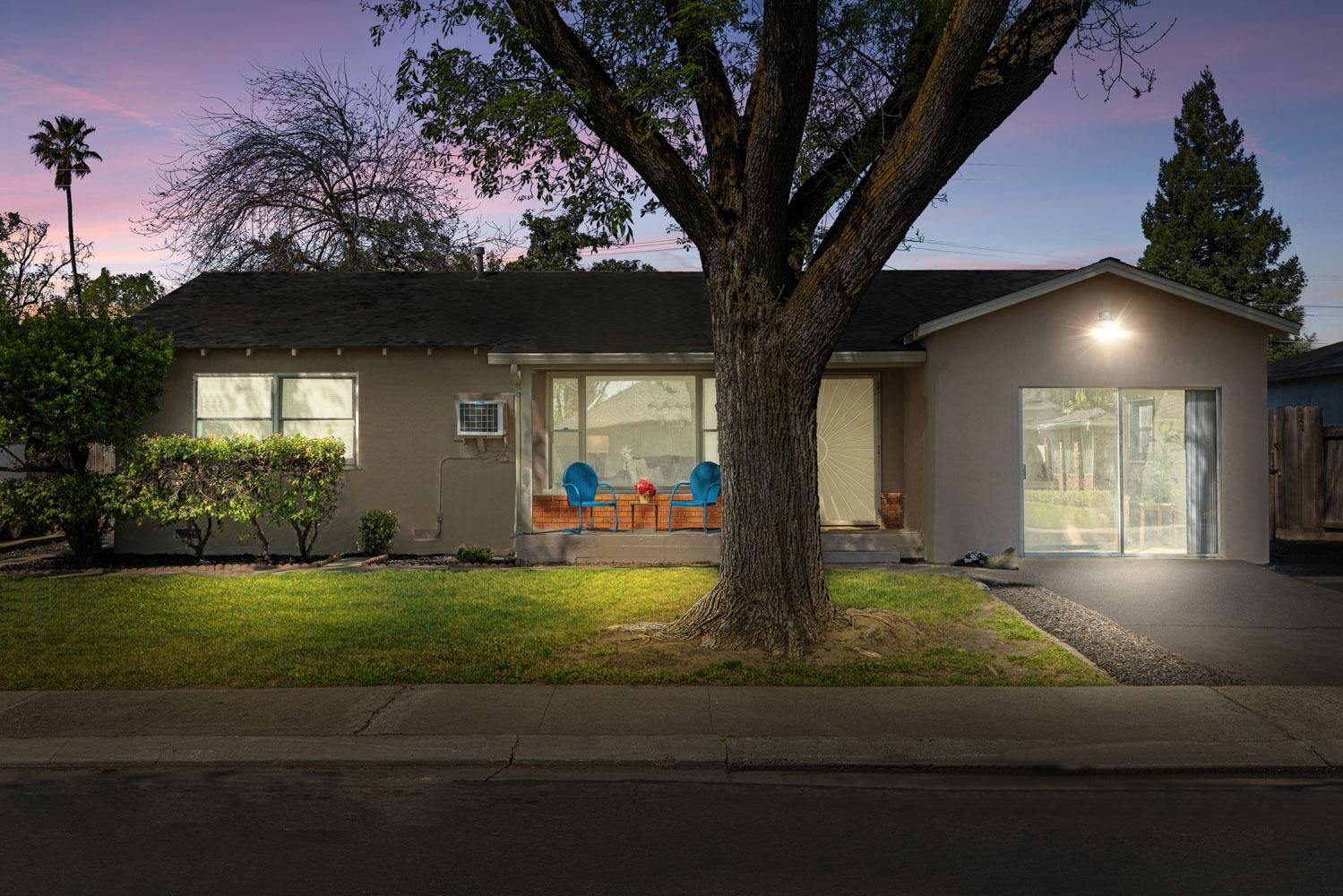 Detail Gallery Image 4 of 41 For 2017 Winning Ave, Modesto,  CA 95350 - 3 Beds | 1 Baths
