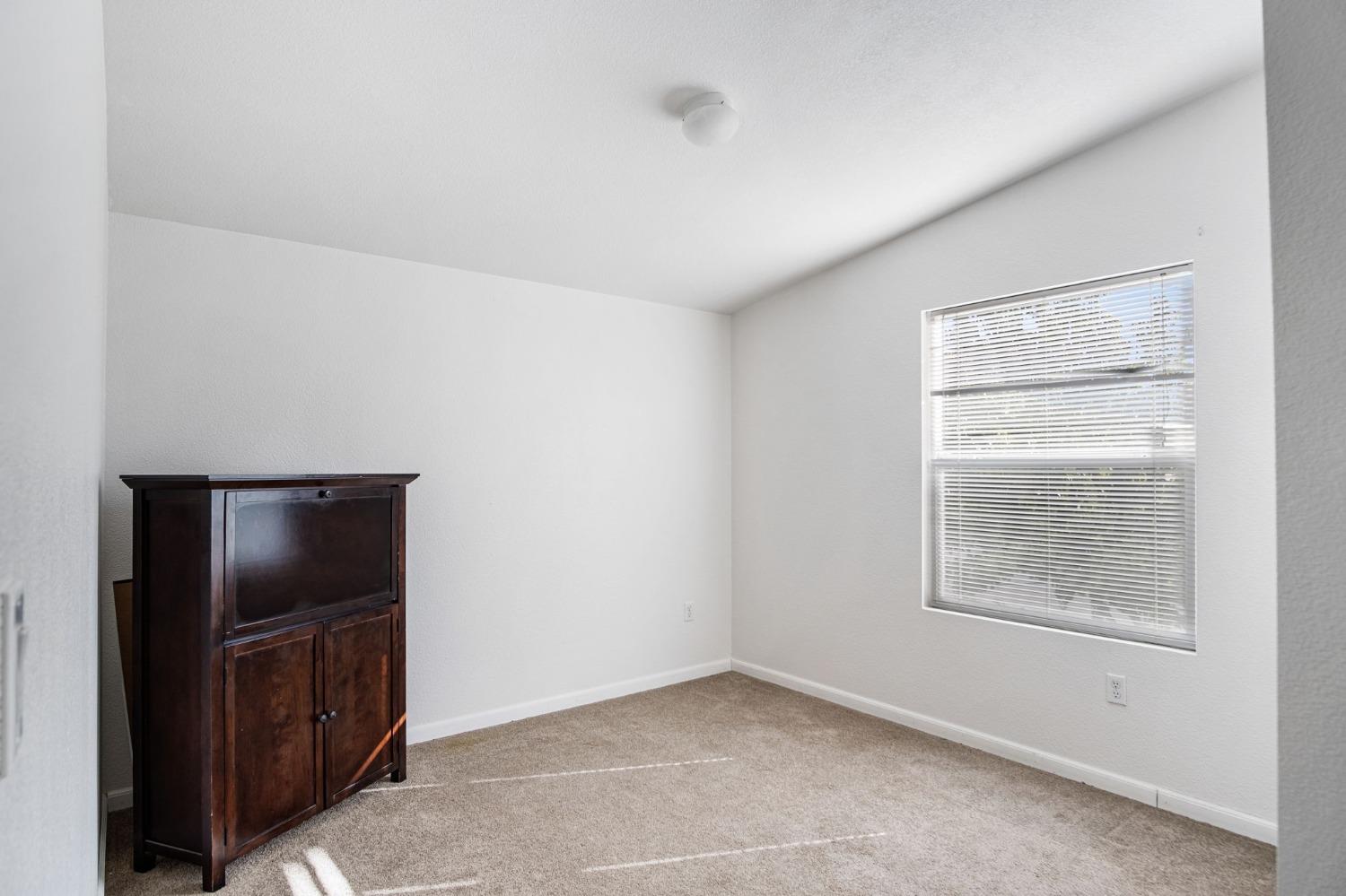 Detail Gallery Image 10 of 25 For 900 Old Stockton Rd 211, Oakdale,  CA 95361 - 3 Beds | 2 Baths
