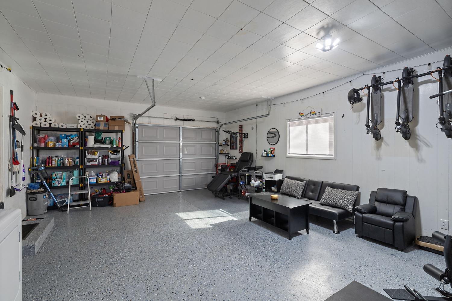 Detail Gallery Image 19 of 22 For 1420 Roberts Ave, Madera,  CA 93637 - 4 Beds | 2 Baths