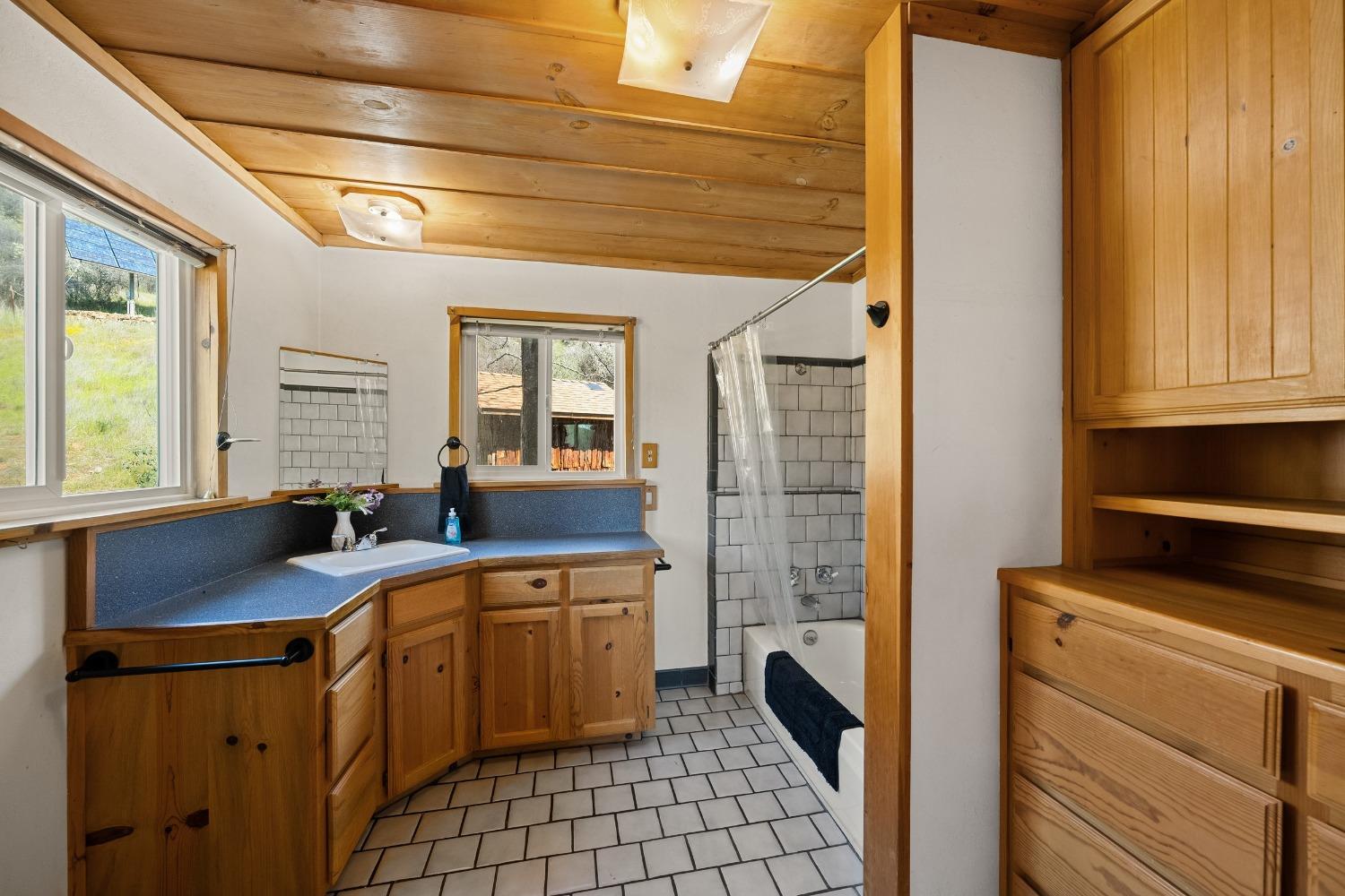 Detail Gallery Image 39 of 71 For 9000 Six Bit Ranch Rd, Chinese Camp,  CA 95309 - 3 Beds | 2 Baths