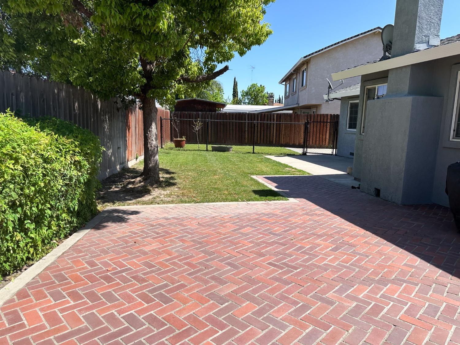 Detail Gallery Image 33 of 36 For 2413 Chapel Hill Cir, Stockton,  CA 95209 - 3 Beds | 2 Baths