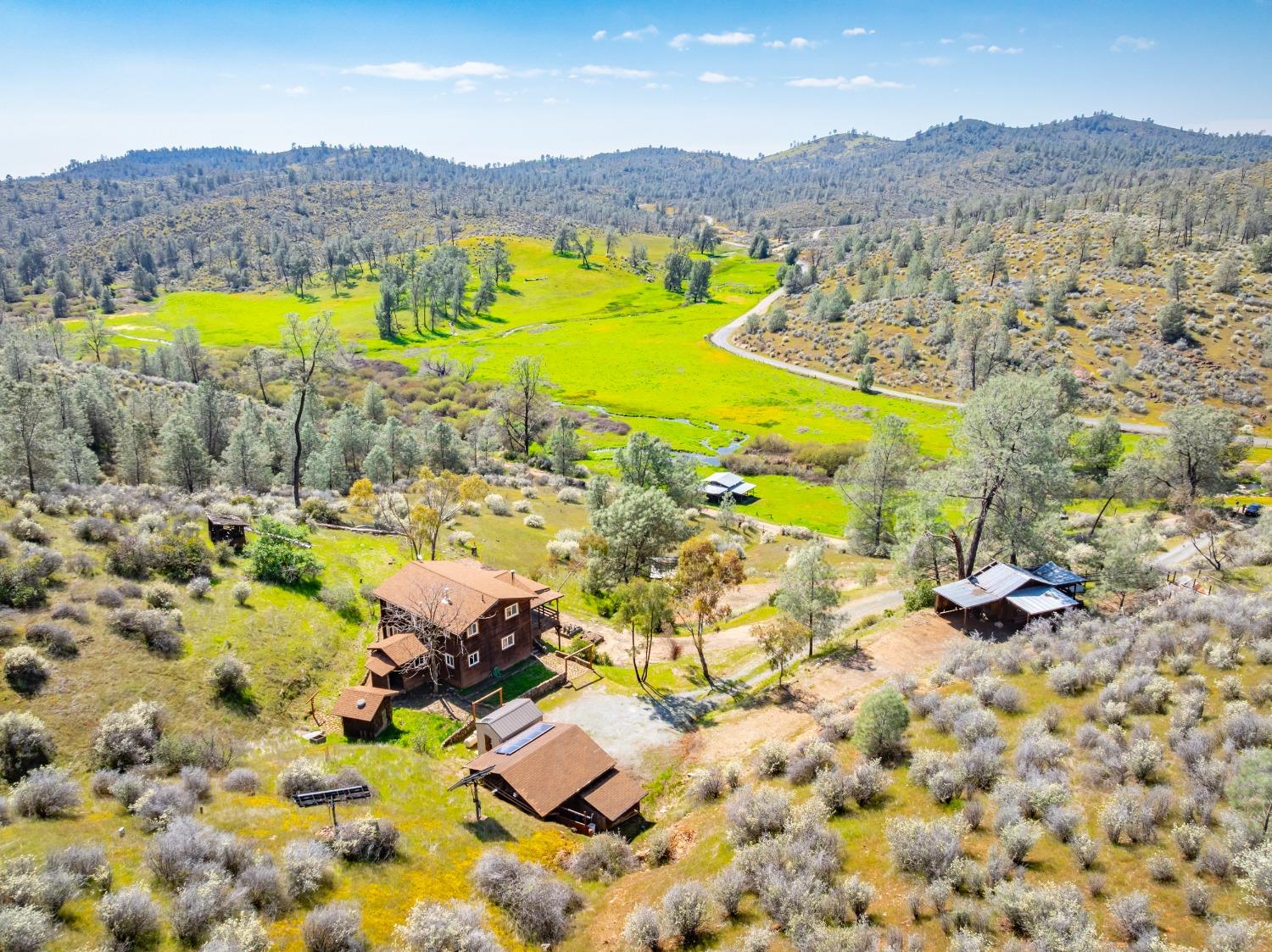 Detail Gallery Image 1 of 71 For 9000 Six Bit Ranch Rd, Chinese Camp,  CA 95309 - 3 Beds | 2 Baths