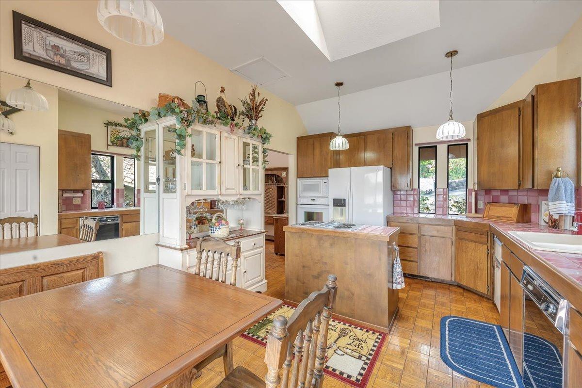 Detail Gallery Image 20 of 76 For 805 Dot Cir #486,  Copperopolis,  CA 95228 - 4 Beds | 3 Baths