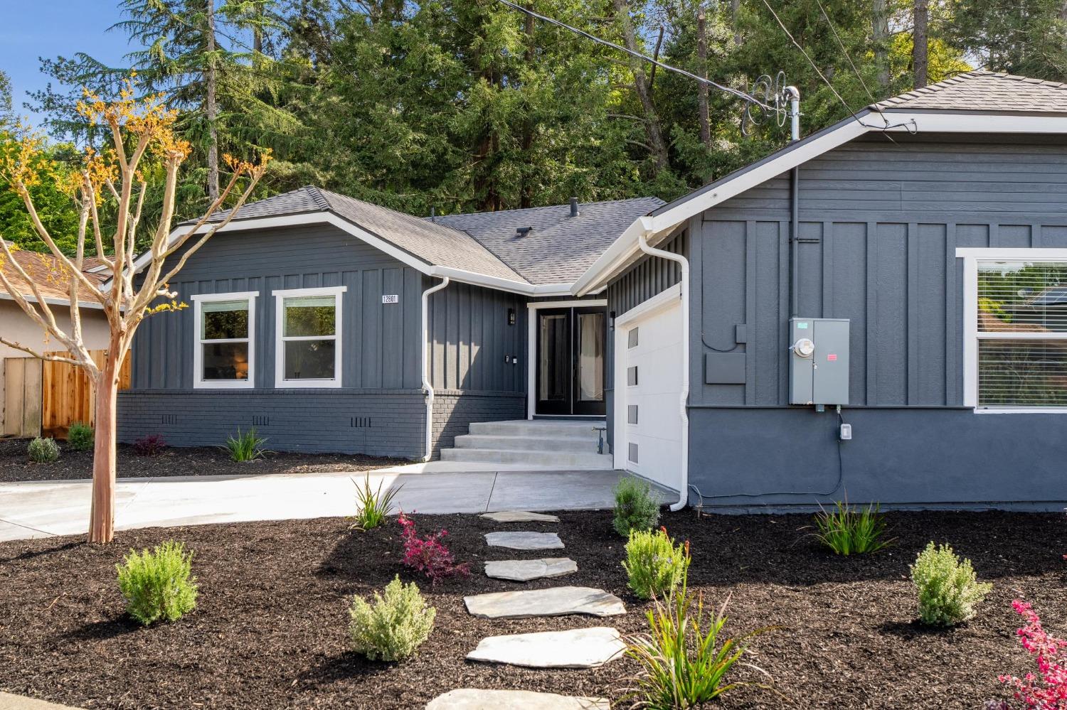 Detail Gallery Image 2 of 71 For 12801 Brookpark Rd, Oakland,  CA 94619 - 4 Beds | 2 Baths