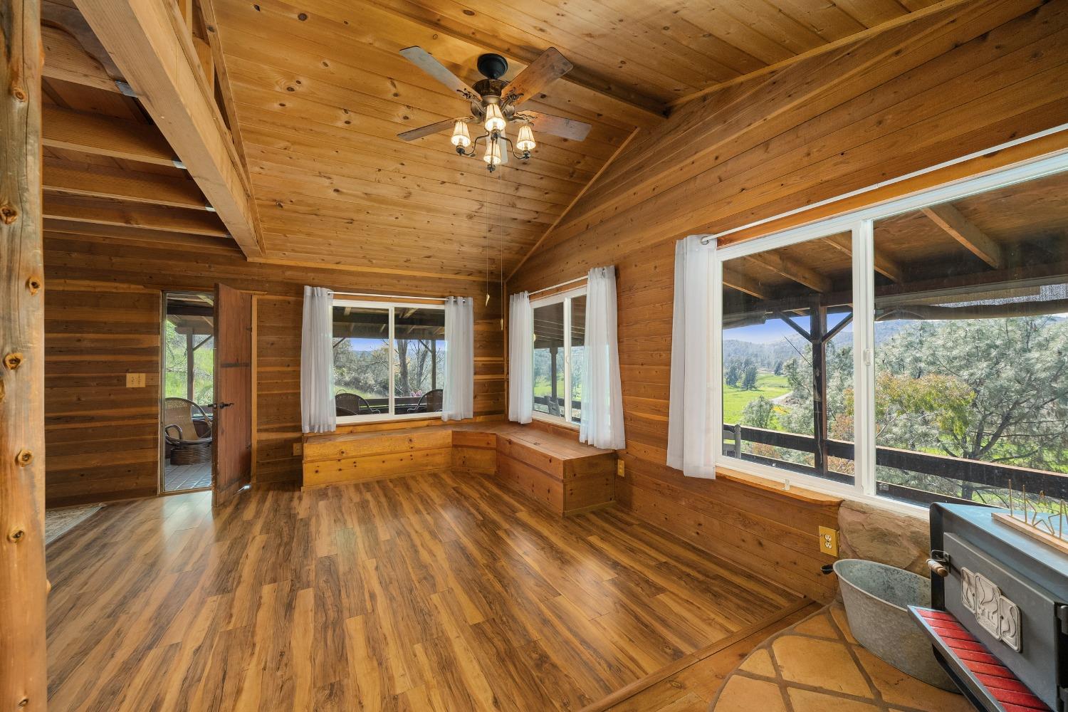 Detail Gallery Image 26 of 71 For 9000 Six Bit Ranch Rd, Chinese Camp,  CA 95309 - 3 Beds | 2 Baths