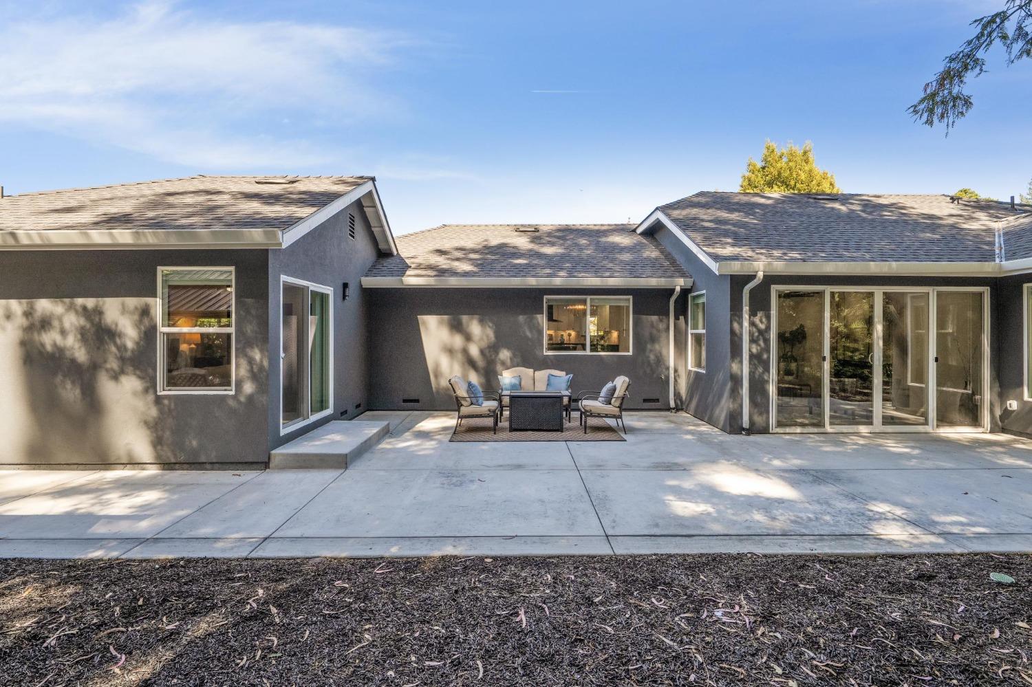 Detail Gallery Image 50 of 71 For 12801 Brookpark Rd, Oakland,  CA 94619 - 4 Beds | 2 Baths