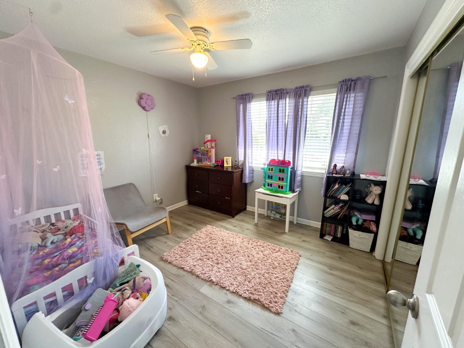 Detail Gallery Image 14 of 36 For 2413 Chapel Hill Cir, Stockton,  CA 95209 - 3 Beds | 2 Baths