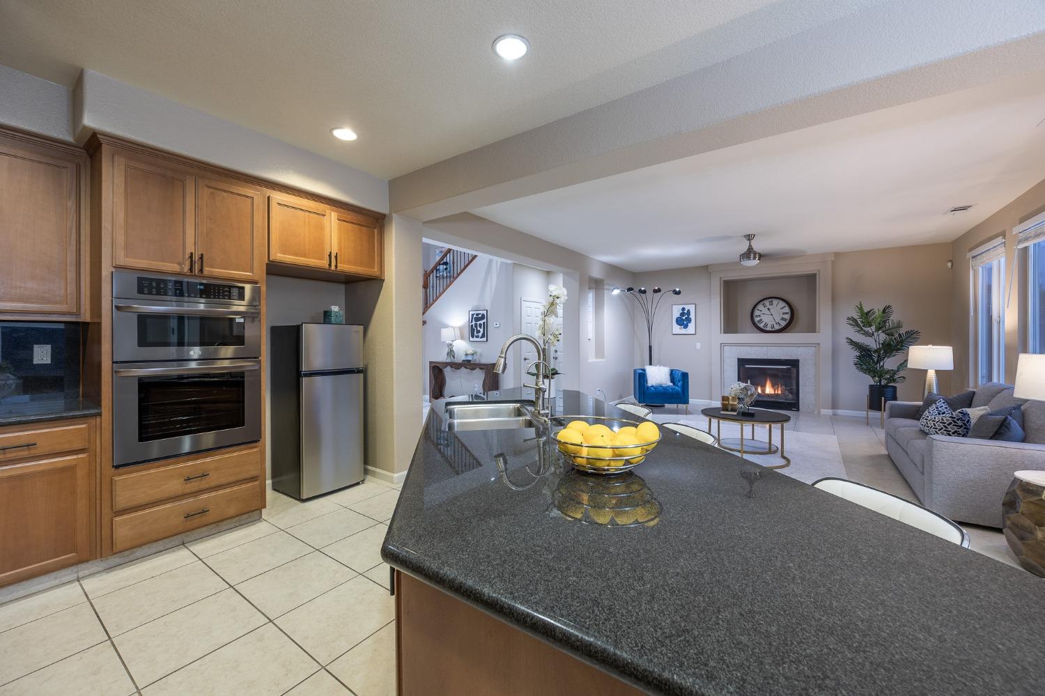 Detail Gallery Image 27 of 61 For 16259 Adobe Way, Lathrop,  CA 95330 - 4 Beds | 3 Baths