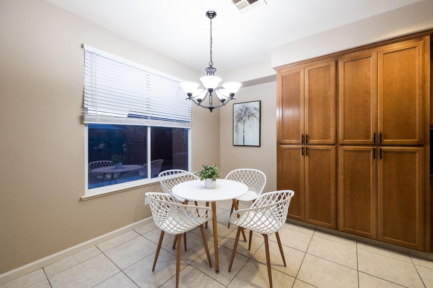 Detail Gallery Image 30 of 61 For 16259 Adobe Way, Lathrop,  CA 95330 - 4 Beds | 3 Baths