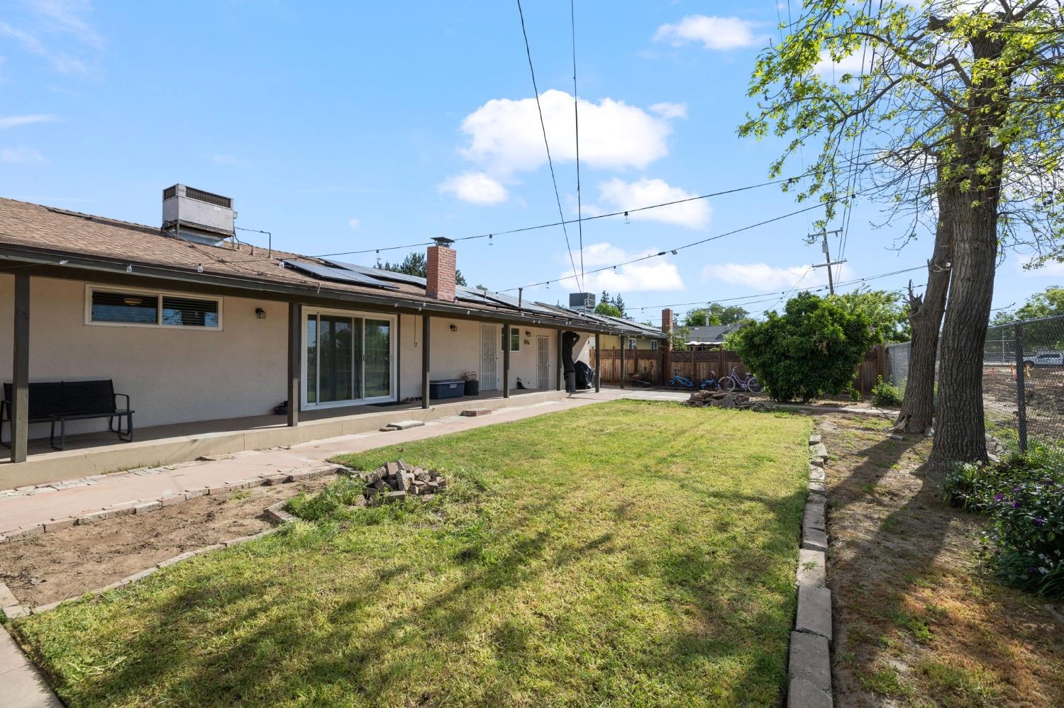Detail Gallery Image 22 of 22 For 1420 Roberts Ave, Madera,  CA 93637 - 4 Beds | 2 Baths