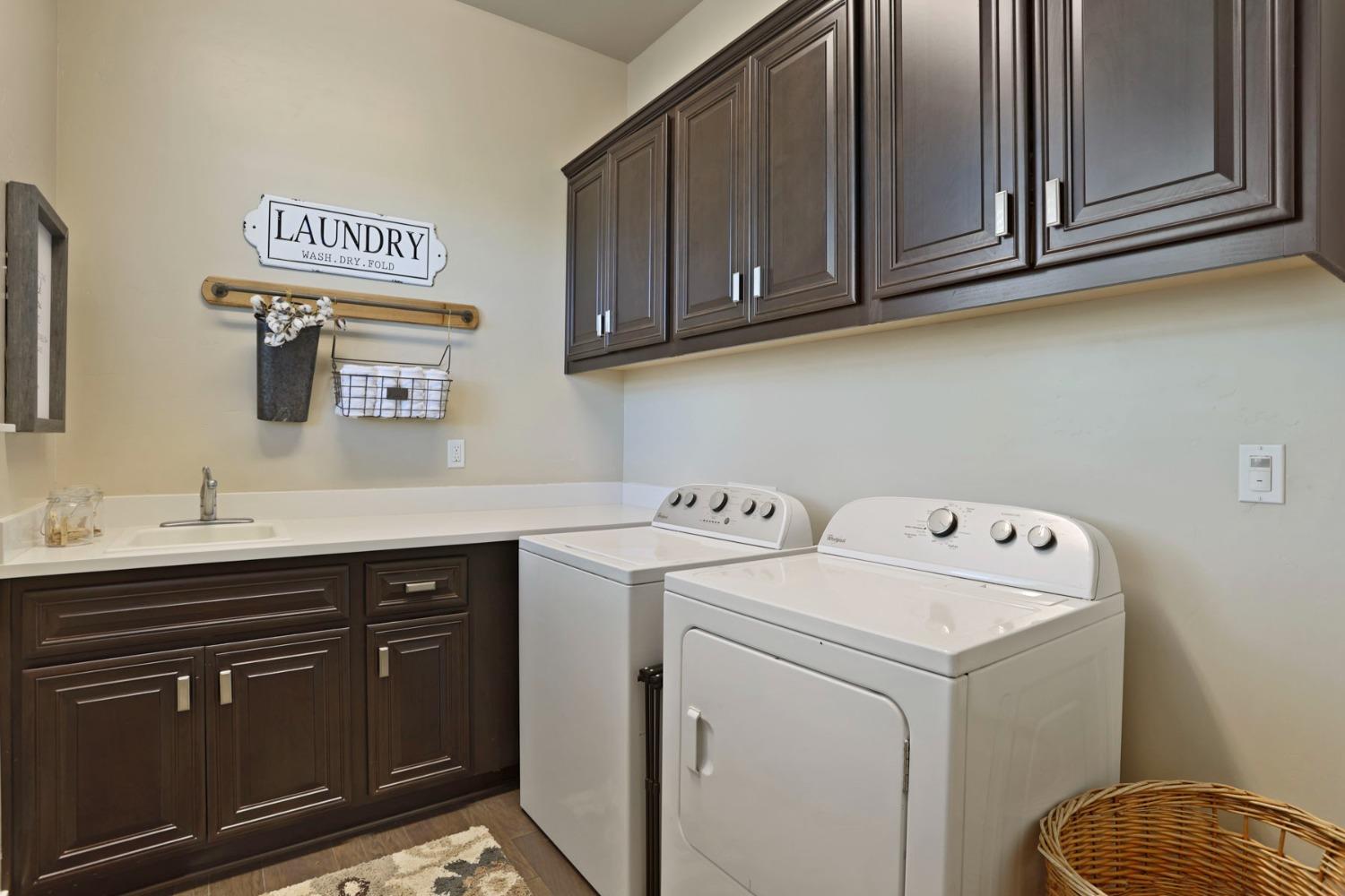Detail Gallery Image 53 of 70 For 14928 Retreats Trail Ct, Rancho Murieta,  CA 95683 - 4 Beds | 3/1 Baths