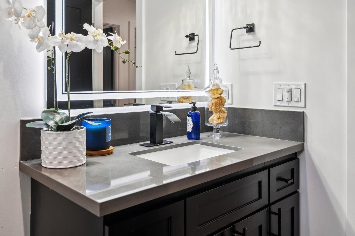Detail Gallery Image 48 of 71 For 12801 Brookpark Rd, Oakland,  CA 94619 - 4 Beds | 2 Baths