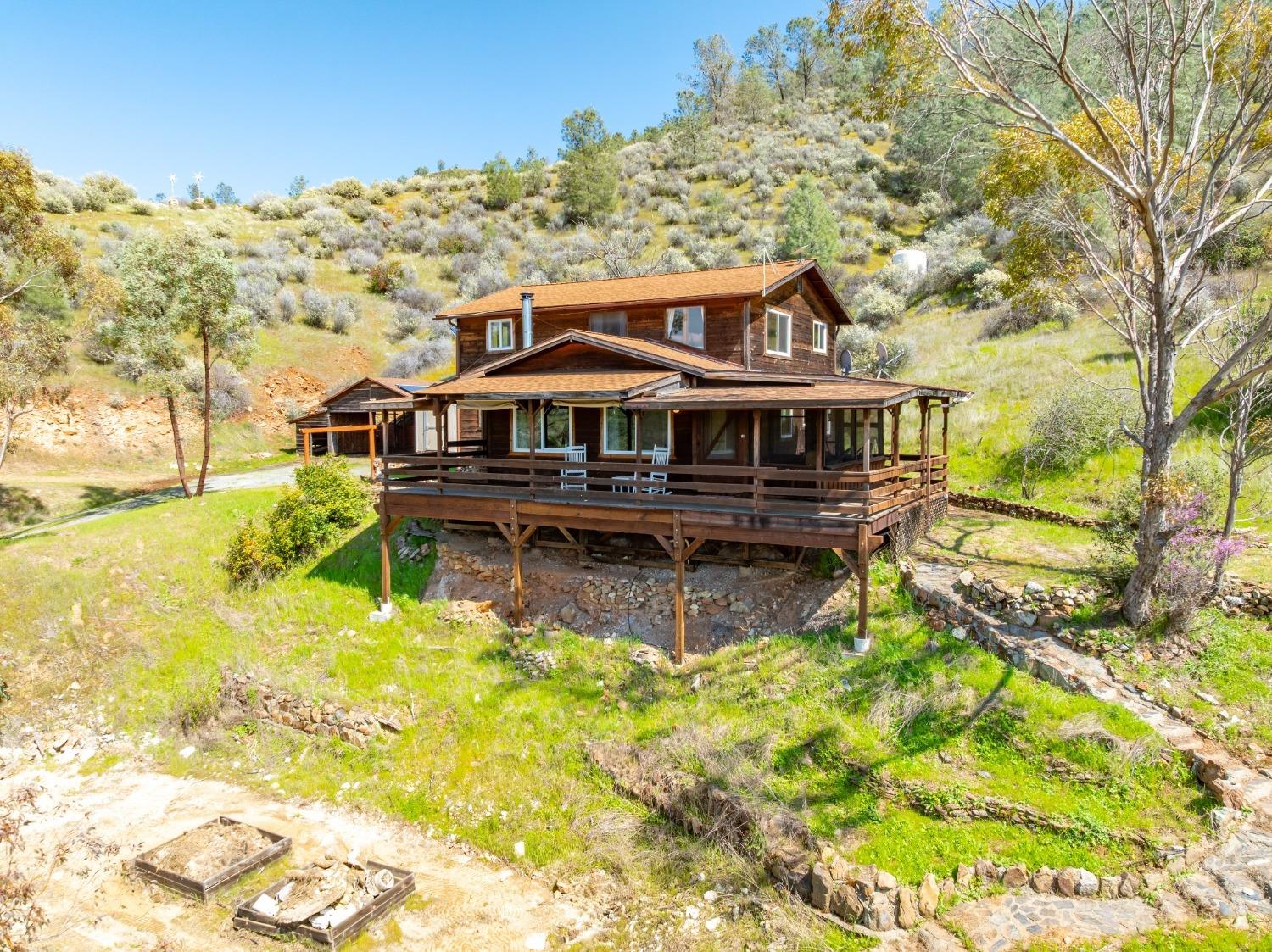 Detail Gallery Image 17 of 71 For 9000 Six Bit Ranch Rd, Chinese Camp,  CA 95309 - 3 Beds | 2 Baths