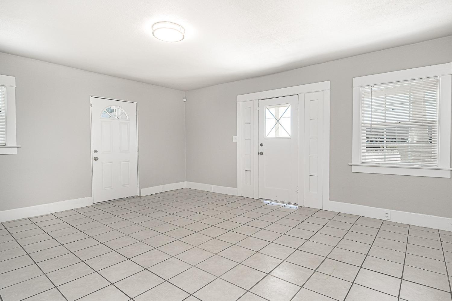 Detail Gallery Image 2 of 23 For 4733 Yosemite Blvd, Modesto,  CA 95357 - – Beds | – Baths
