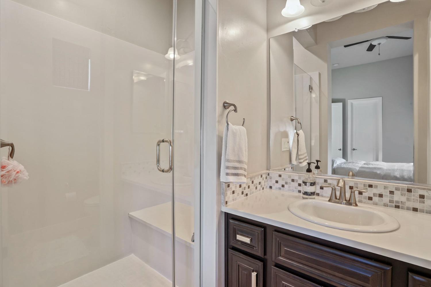 Detail Gallery Image 18 of 70 For 14928 Retreats Trail Ct, Rancho Murieta,  CA 95683 - 4 Beds | 3/1 Baths
