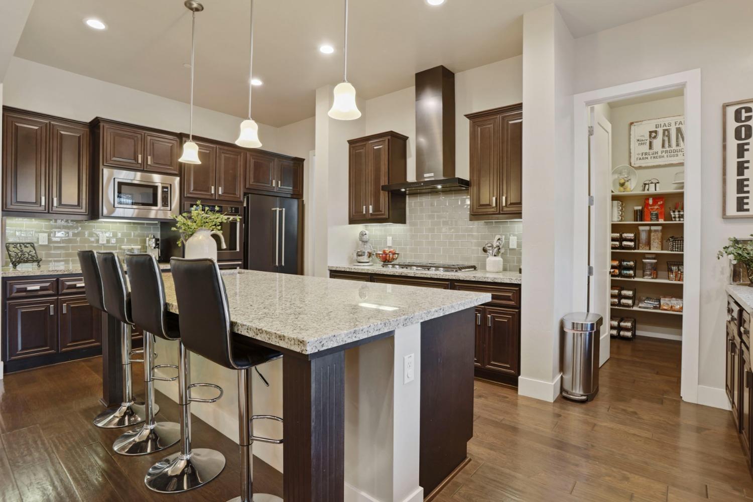 Detail Gallery Image 43 of 70 For 14928 Retreats Trail Ct, Rancho Murieta,  CA 95683 - 4 Beds | 3/1 Baths