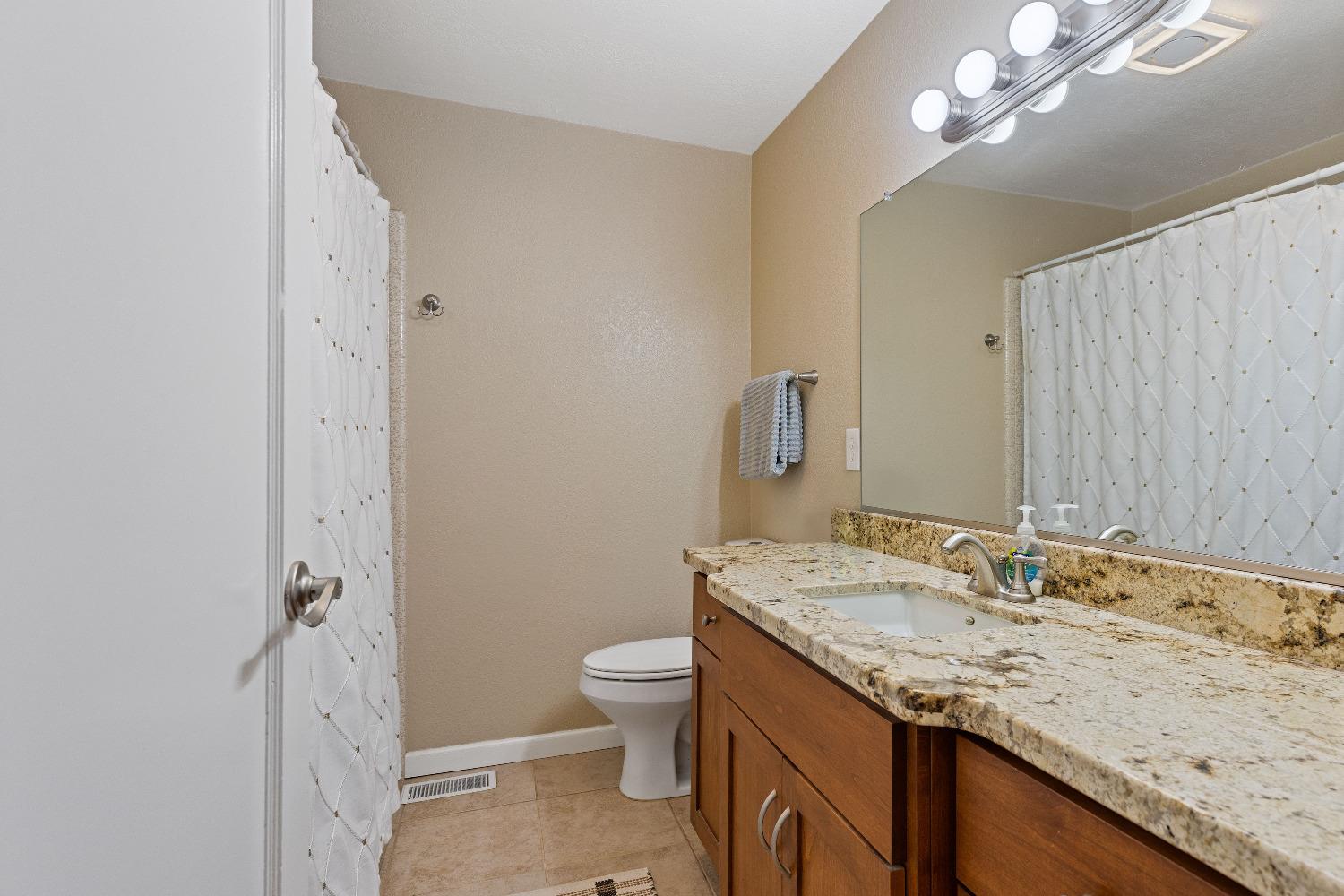 Tierra Way, Auburn, California image 20