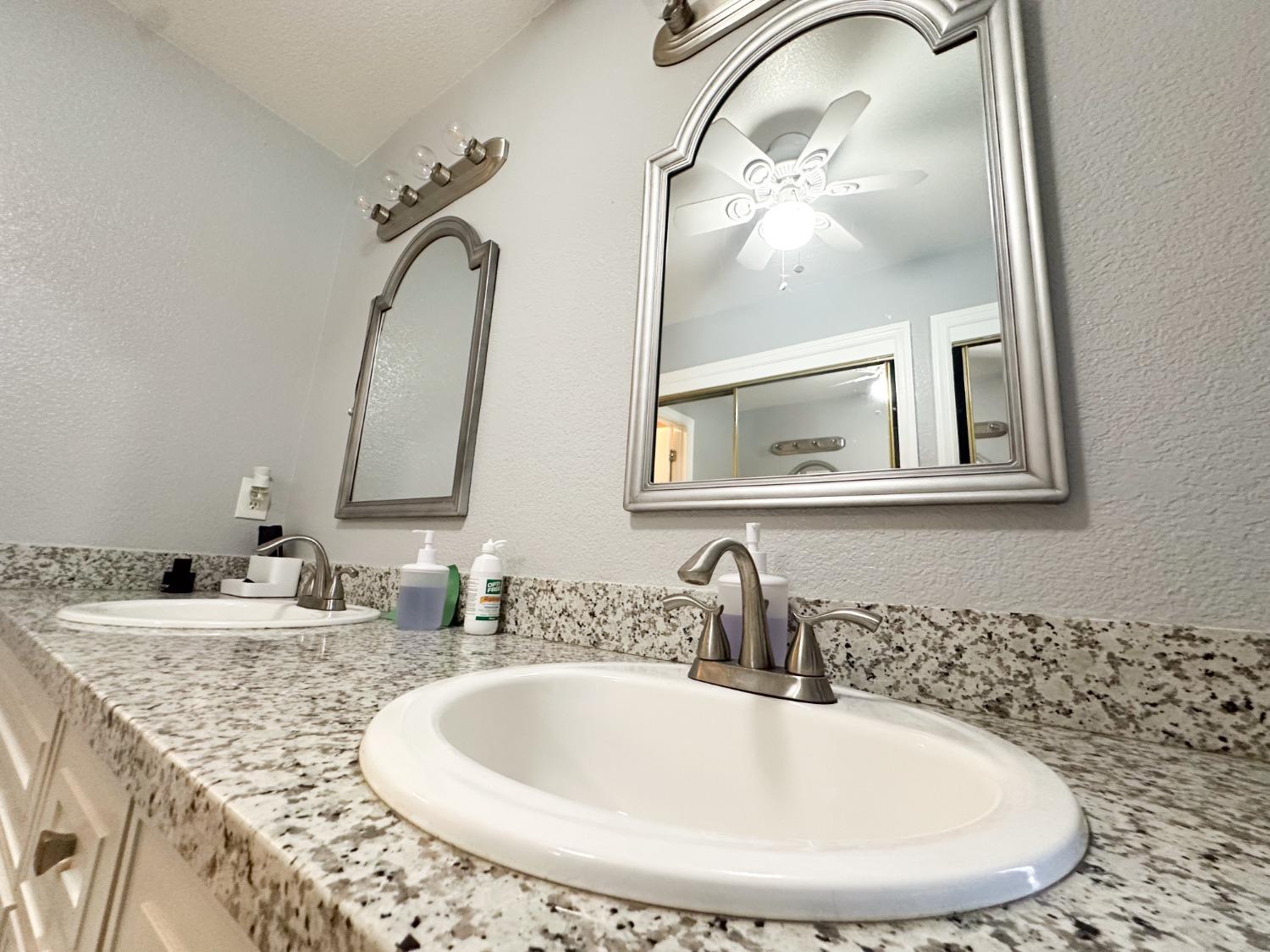 Detail Gallery Image 26 of 36 For 2413 Chapel Hill Cir, Stockton,  CA 95209 - 3 Beds | 2 Baths
