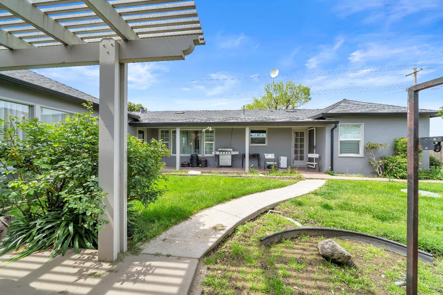 Detail Gallery Image 33 of 75 For 6912 Faith Home Rd, Ceres,  CA 95307 - 2 Beds | 2 Baths
