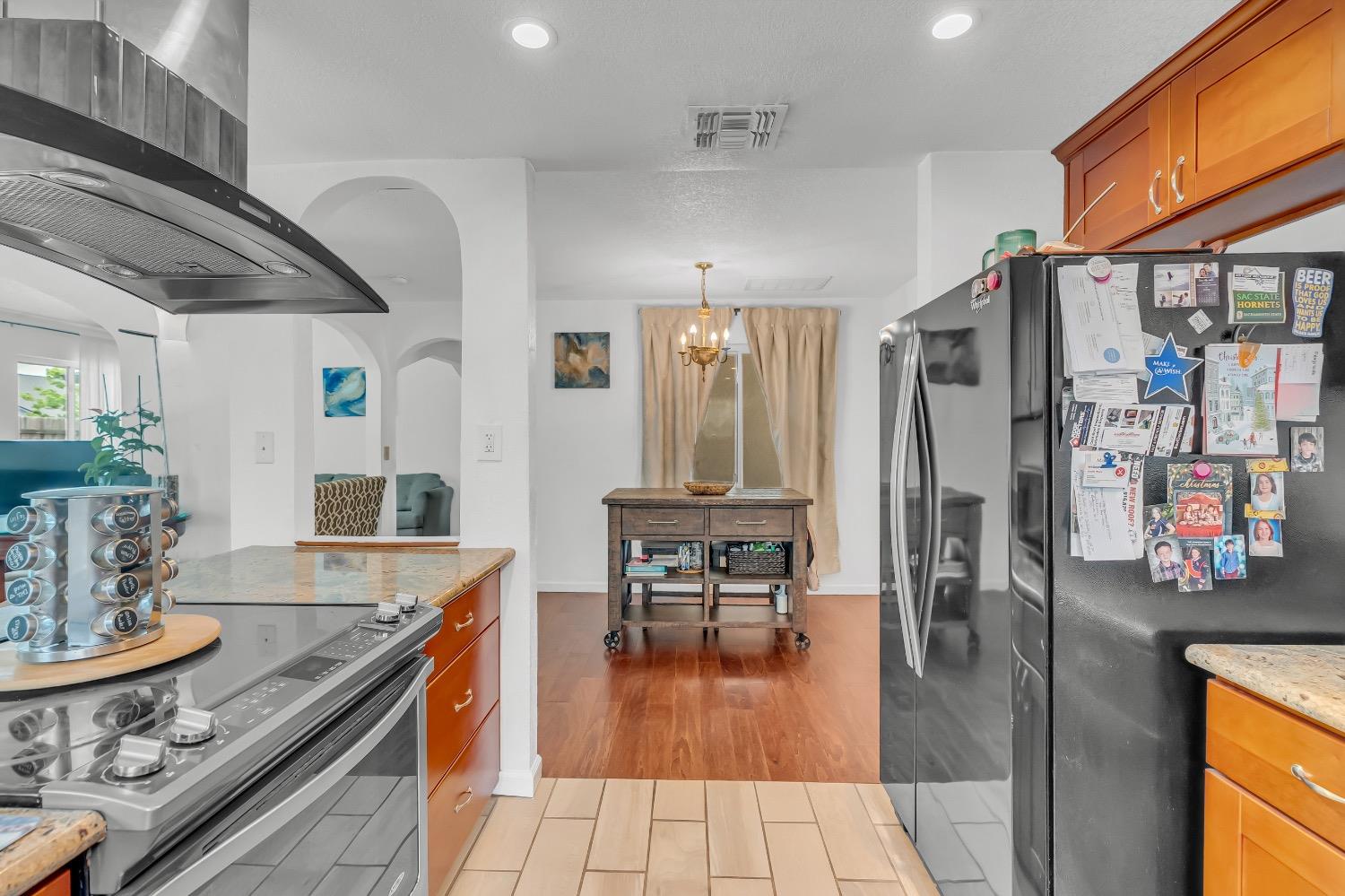 Detail Gallery Image 16 of 40 For 9553 Helio Dr, Sacramento,  CA 95827 - 4 Beds | 2 Baths