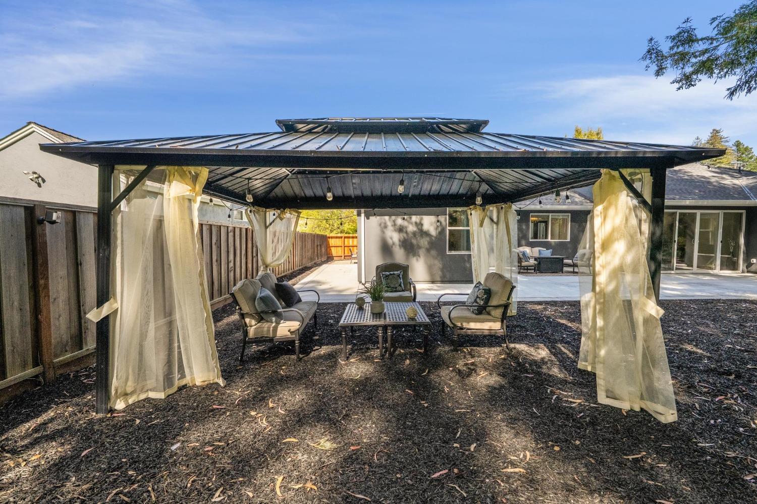 Detail Gallery Image 62 of 71 For 12801 Brookpark Rd, Oakland,  CA 94619 - 4 Beds | 2 Baths