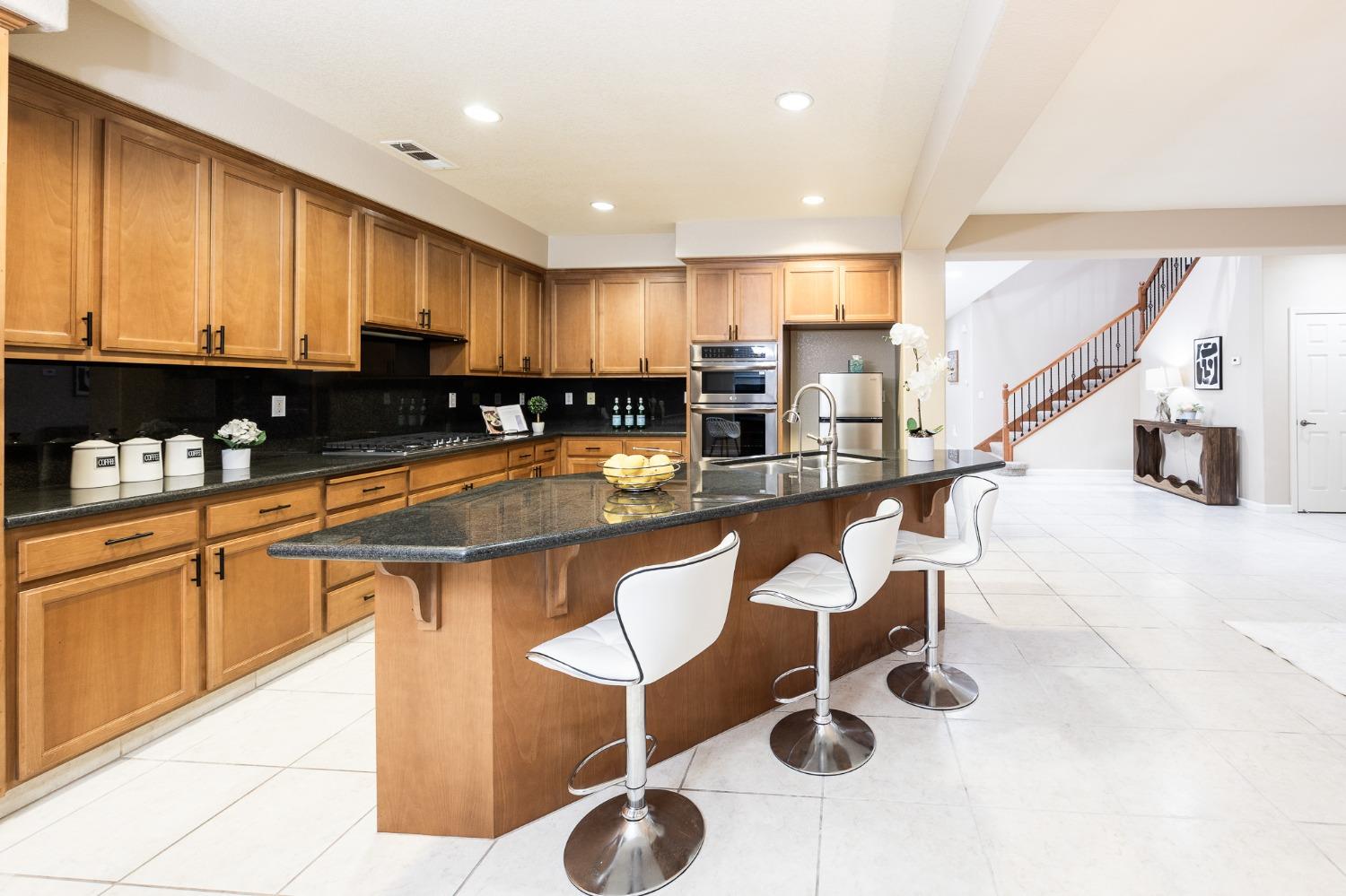 Detail Gallery Image 28 of 61 For 16259 Adobe Way, Lathrop,  CA 95330 - 4 Beds | 3 Baths