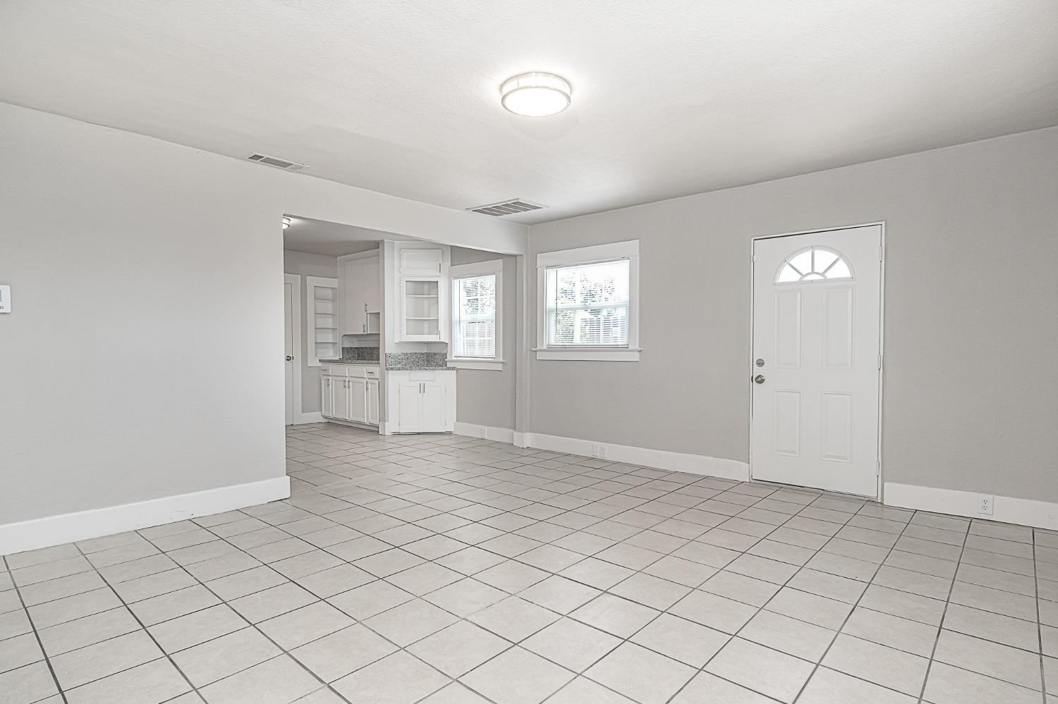 Detail Gallery Image 5 of 23 For 4733 Yosemite Blvd, Modesto,  CA 95357 - – Beds | – Baths