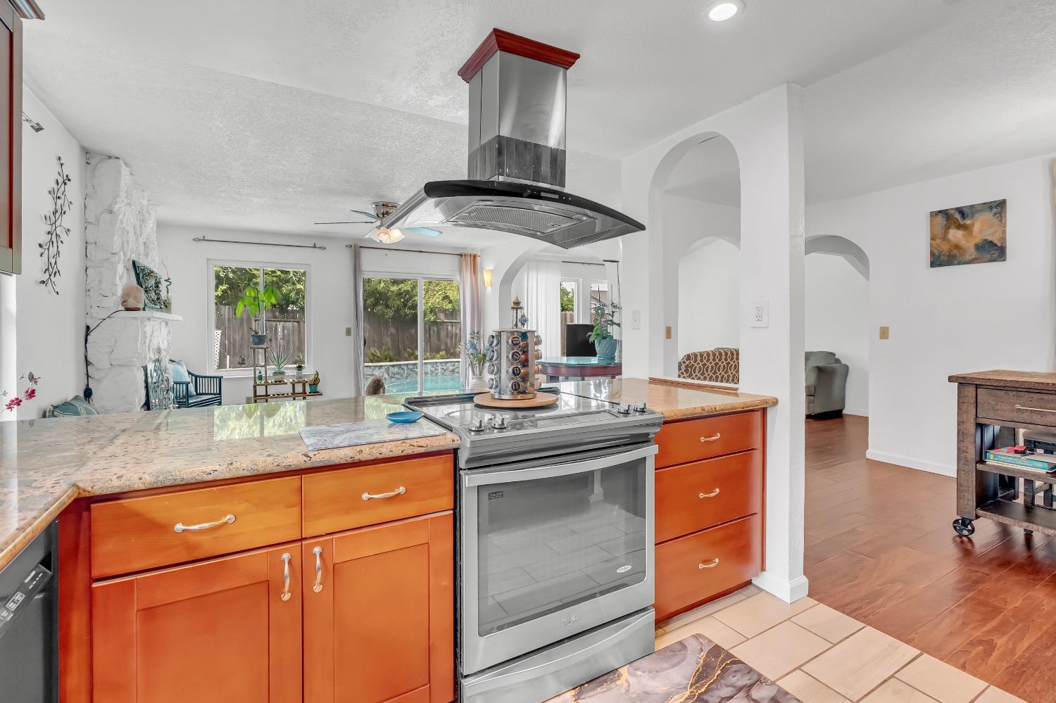 Detail Gallery Image 17 of 40 For 9553 Helio Dr, Sacramento,  CA 95827 - 4 Beds | 2 Baths