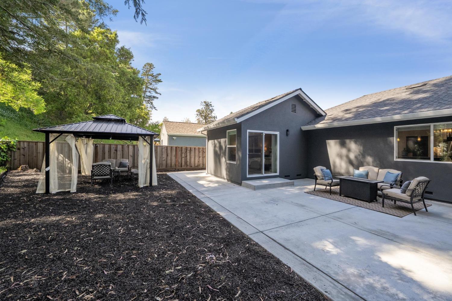 Detail Gallery Image 53 of 71 For 12801 Brookpark Rd, Oakland,  CA 94619 - 4 Beds | 2 Baths
