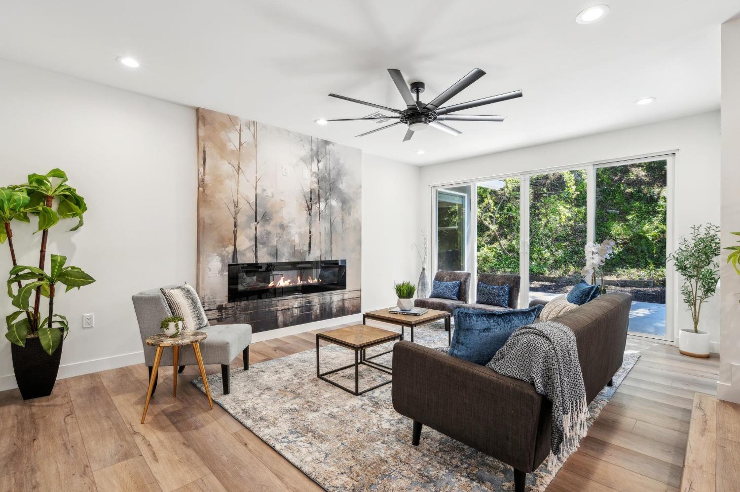 Detail Gallery Image 5 of 71 For 12801 Brookpark Rd, Oakland,  CA 94619 - 4 Beds | 2 Baths