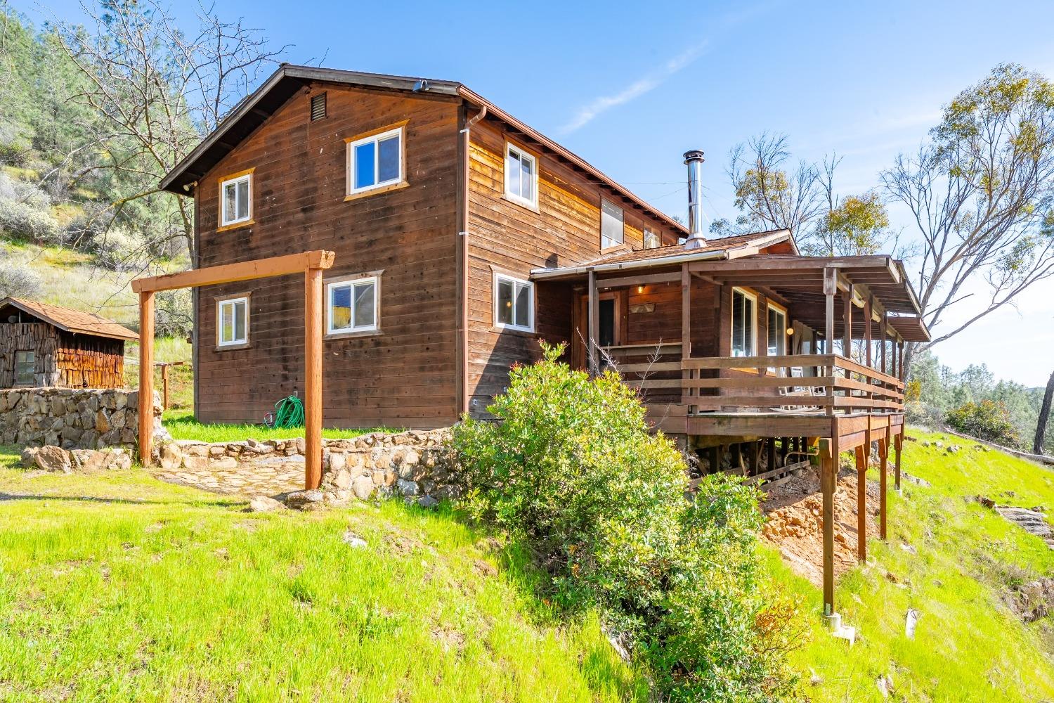 Detail Gallery Image 18 of 71 For 9000 Six Bit Ranch Rd, Chinese Camp,  CA 95309 - 3 Beds | 2 Baths