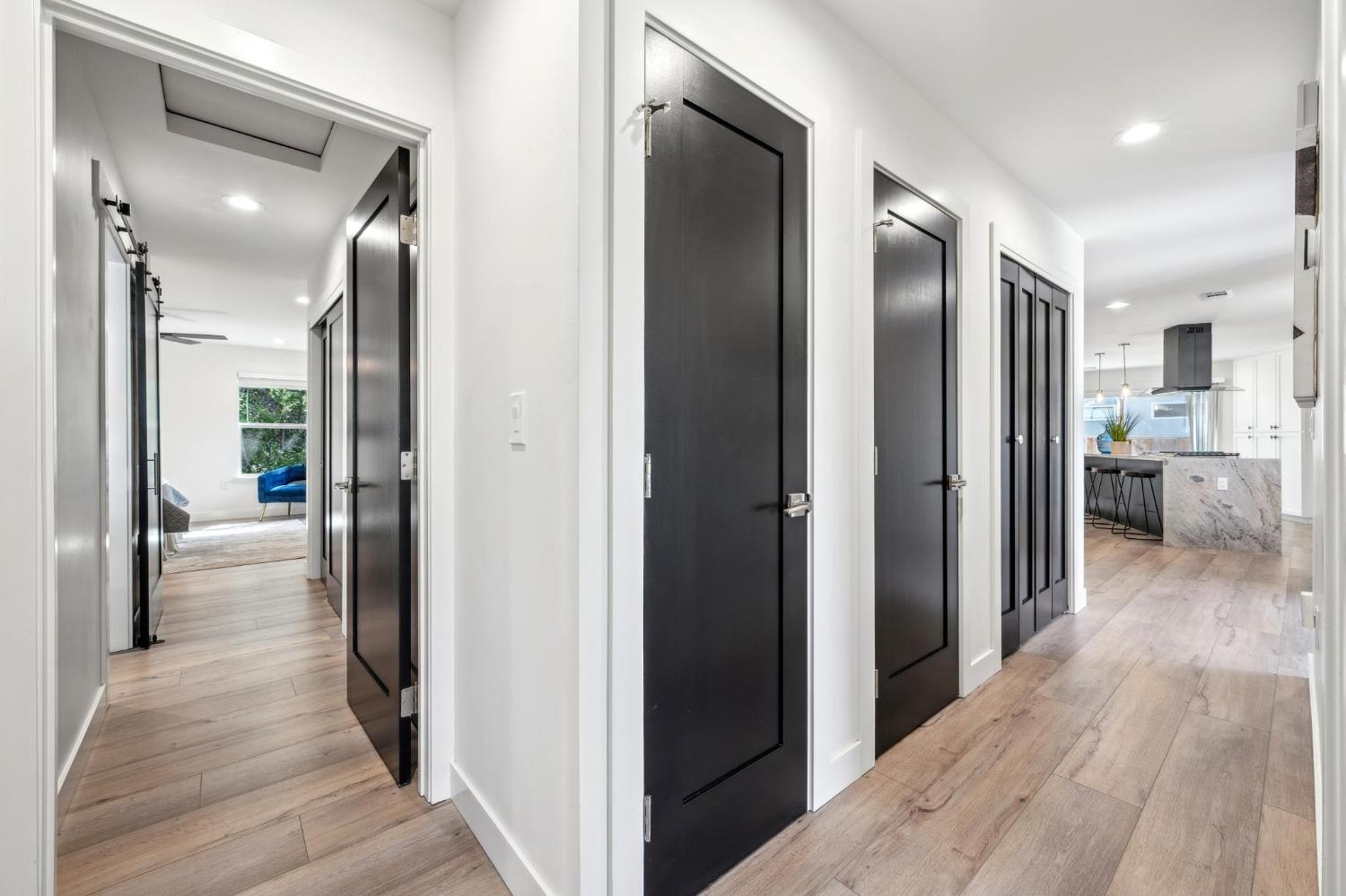 Detail Gallery Image 29 of 71 For 12801 Brookpark Rd, Oakland,  CA 94619 - 4 Beds | 2 Baths